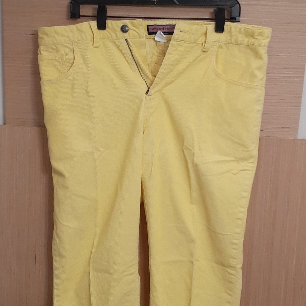 Mens Yellow corduroy Vineyard Vines pants 34/30